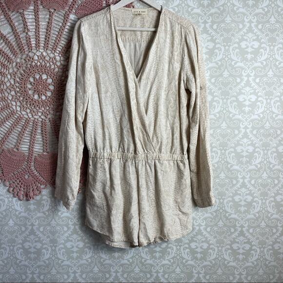 5/$30 Anthropologie Cloth and Stone Snake Print Romper S - Picture 2 of 6